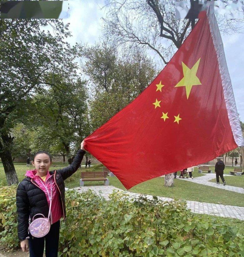 拯救电力塔的泰坦