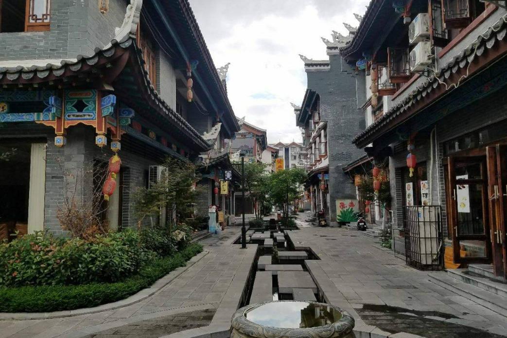 迪士尼魔法学校