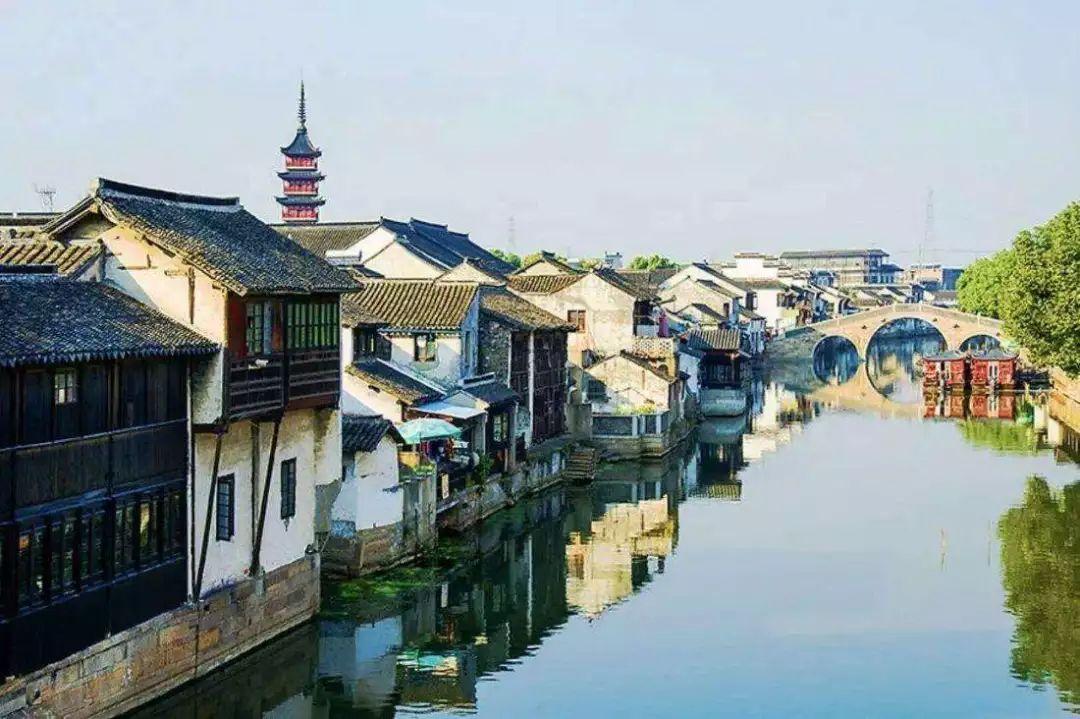 岁末年初喜意浓 防火反诈别放松