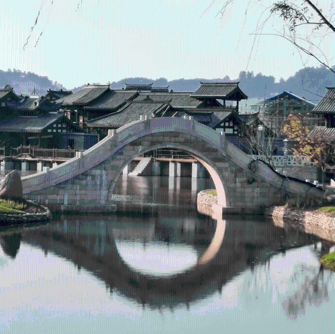 集装箱货运船